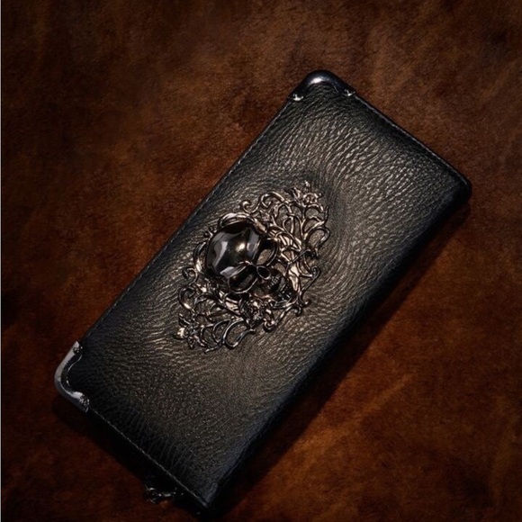 3-D metal Skull Head Zip Around Vegan Leather Wallet - - Picture 2 of 6